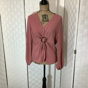 Nwt everly mauve blouse size small